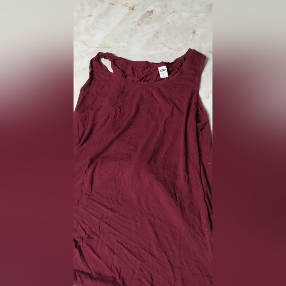 Maroon thick strap tank top